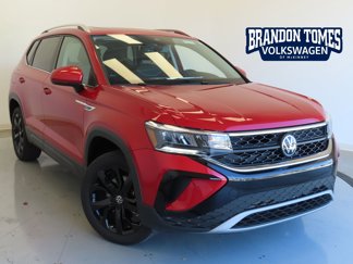 New 2024 Volkswagen Taos SE image 1