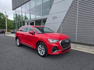Used 2022 Audi Q3 2.0T Premium Plus w/ Premium Plus Package image 1
