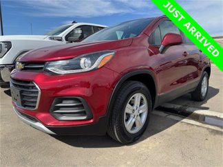 Used 2022 Chevrolet Trax LT w/ Driver Confidence Package image 1