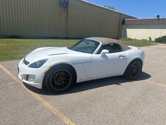 Used 2009 Saturn Sky Red Line image 1