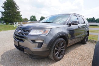 Used 2018 Ford Explorer XLT image 1