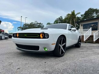 Used 2016 Dodge Challenger SXT Plus image 1