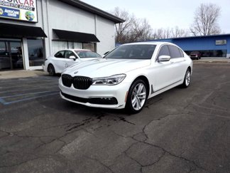 Used 2018 BMW 750i xDrive image 1