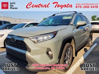 Used 2021 Toyota RAV4 XLE Premium image 1