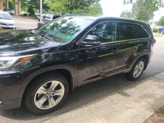 Used 2017 Toyota Highlander Limited image 1