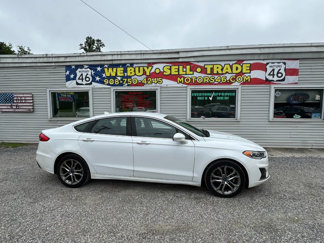 Used 2019 Ford Fusion SEL image 1