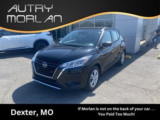 Used 2024 Nissan Kicks S image 1