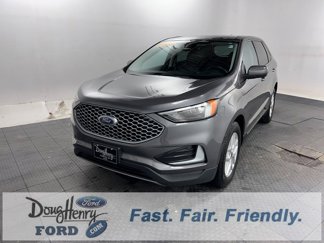 Used 2023 Ford Edge SEL image 1