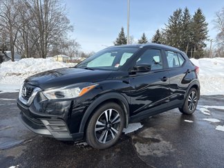 Used 2019 Nissan Kicks SV image 1