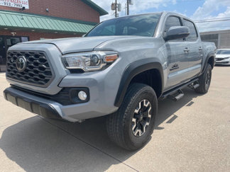 Used 2021 Toyota Tacoma TRD Off-Road image 1