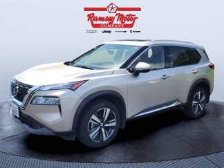 Used 2021 Nissan Rogue SL image 1