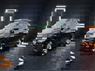Used 2018 Volkswagen Tiguan S image 1