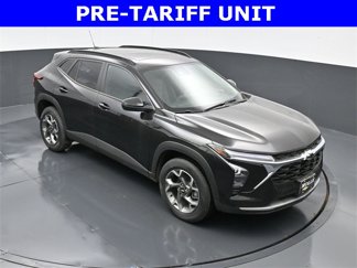 New 2025 Chevrolet Trax LT w/ Sunroof Package image 1