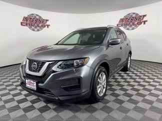 Used 2019 Nissan Rogue SV image 1
