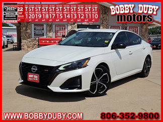 Used 2023 Nissan Altima 2.5 SR image 1