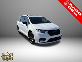 New 2024 Chrysler Pacifica Limited w/ S Appearance Package image 1