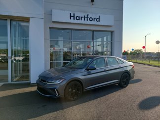 Certified 2025 Volkswagen Jetta SE w/ Sunroof Package image 1