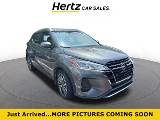 Used 2024 Nissan Kicks SV image 1