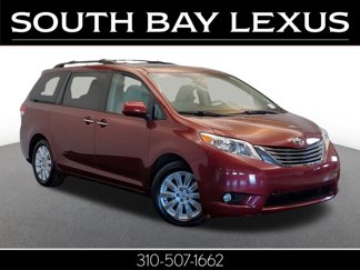 Used 2012 Toyota Sienna XLE image 1