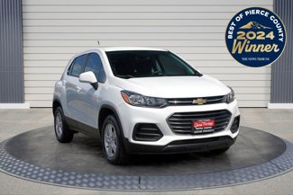 Used 2017 Chevrolet Trax LS image 1
