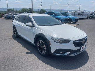 Used 2018 Buick Regal Essence w/ Driver Confidence Package #1 image 1