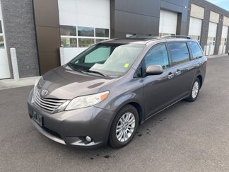 Used 2015 Toyota Sienna L image 1