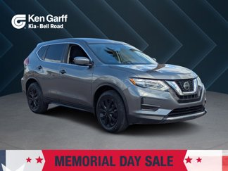 Used 2018 Nissan Rogue S image 1