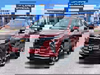 New 2025 Chevrolet Trax LT w/ Driver Confidence Package image 1