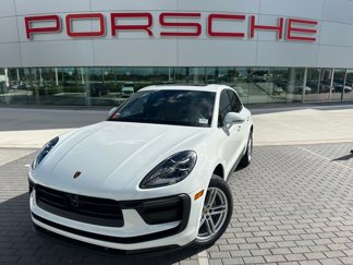 Used 2025 Porsche Macan image 1