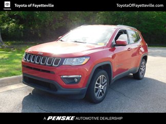 Used 2017 Jeep Compass Latitude w/ Popular Equipment Group image 1