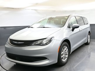 Used 2023 Chrysler Voyager LX image 1
