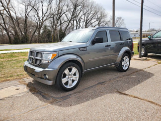 Used 2011 Dodge Nitro Heat image 1