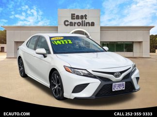 Used 2018 Toyota Camry image 1