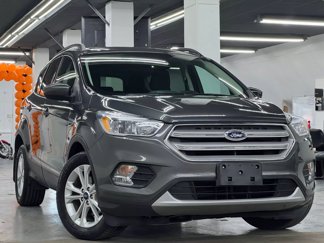 Used 2018 Ford Escape SE w/ SE Sync 3 Package image 1
