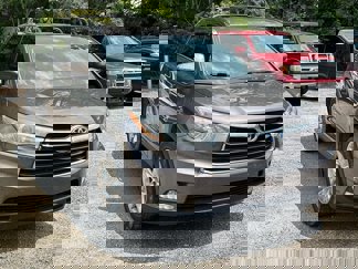 Used 2016 Toyota Highlander Limited image 1