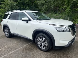 Certified 2022 Nissan Pathfinder SL image 1