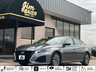 Used 2023 Nissan Altima 2.5 SV image 1