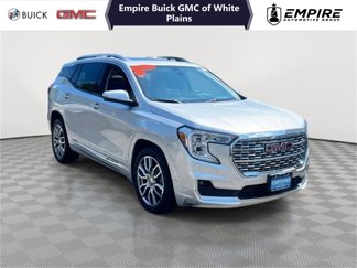 Used 2022 GMC Terrain Denali w/ Denali Premium Package image 1