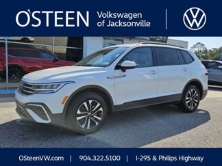 Used 2024 Volkswagen Tiguan S image 1