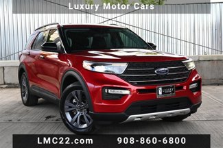 Used 2022 Ford Explorer XLT w/ Equipment Group 202A image 1