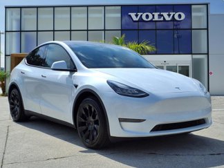 Used 2023 Tesla Model Y Long Range image 1