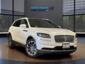 Used 2022 Lincoln Nautilus Reserve w/ Equipment Group 201A image 1