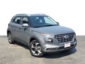 Used 2023 Hyundai Venue SEL image 1