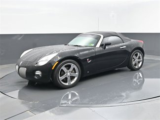 Used 2009 Pontiac Solstice Convertible w/ Premium Package image 1