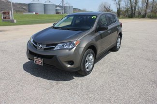 Used 2015 Toyota RAV4 LE image 1