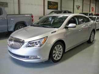 Used 2014 Buick LaCrosse image 1