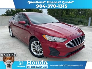 Used 2019 Ford Fusion SE image 1