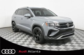 Used 2022 Volkswagen Taos SE w/ Panoramic Sunroof Package image 1