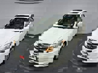 Used 2011 Honda Accord EX-L image 1