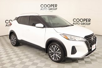 Used 2024 Nissan Kicks SV image 1